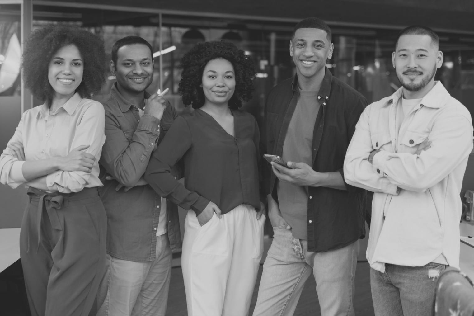 Teilnehmer arbeitet konzentriert an einem Finanzmodell am Computer